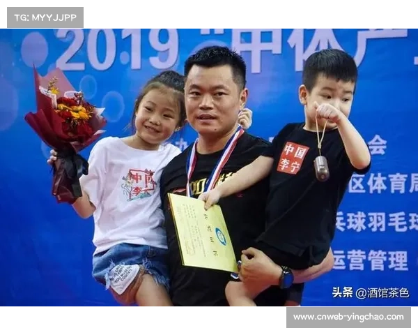 46岁侯英超欧冠赛场战勒布伦兄弟，老将削球技艺引全场致敬